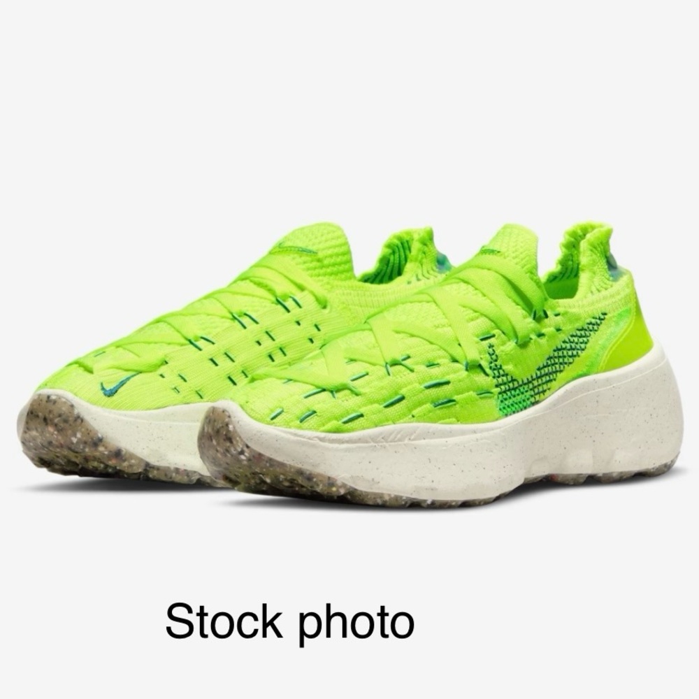 BNIB NIKE NEON GREEN KNIT SNEAKERS